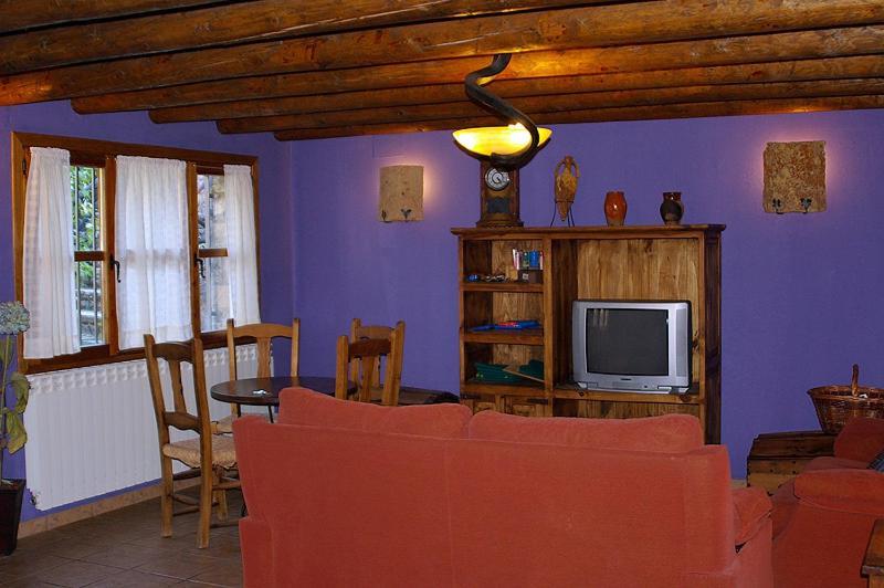 Hosteleria Santa Cruz Santa Cruz de la Serós Esterno foto